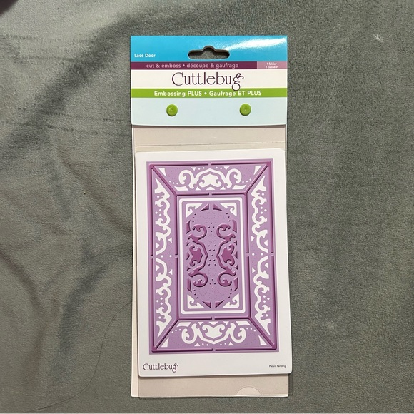 Cuttlebug A2 Embossing Plus LACE DOOR - Picture 2 of 8